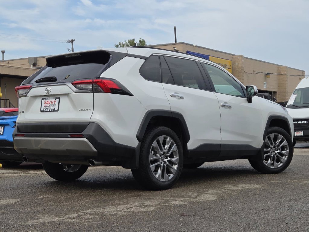 Used 2024 Toyota RAV4 Limited FWD image 15