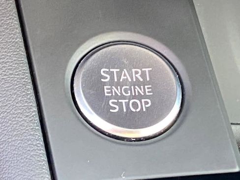 Used 2022 Audi A4 2.0T Premium Plus image 18