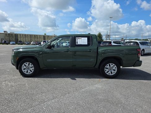 Used 2024 Nissan Frontier SV w/ SV Convenience Package RWD image 5