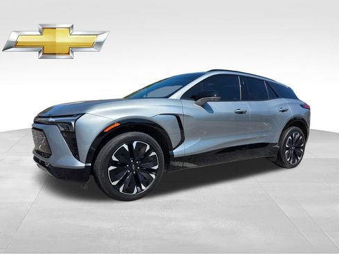 Used 2024 Chevrolet Blazer EV RS AWD/4WD image 2