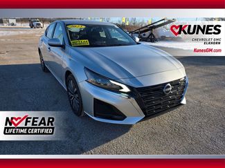 Used 2023 Nissan Altima 2.5 SV video 1