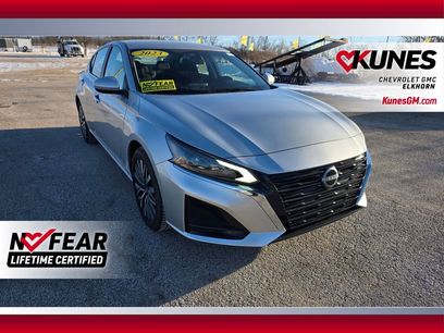 Used 2023 Nissan Altima 2.5 SV