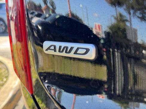 Certified 2022 Kia Telluride EX w/ EX Premium Package image 12