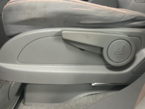 Used 2015 Chevrolet Traverse LS FWD image 10