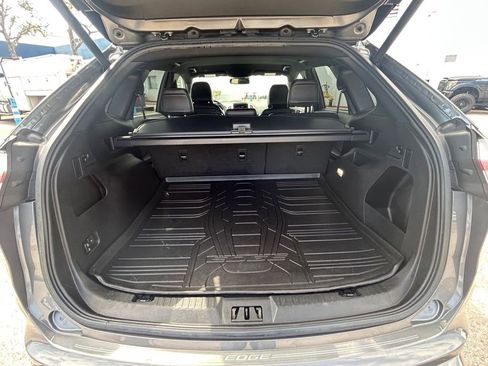 Used 2023 Ford Edge ST-Line w/ Cargo Accessory Package image 30