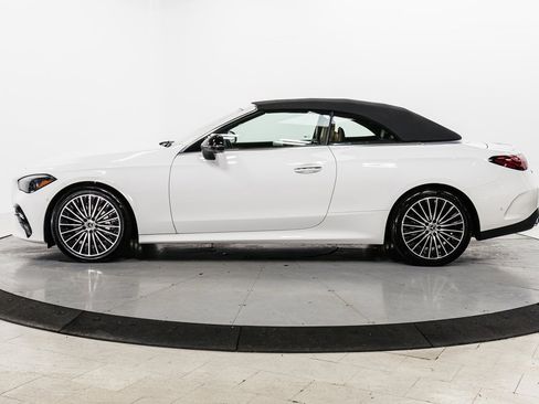 Used 2024 Mercedes-Benz CLE 300 4MATIC Cabriolet image 4