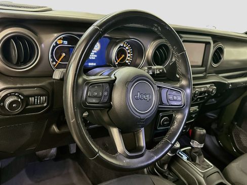 Used 2022 Jeep Wrangler Sport AWD/4WD image 18