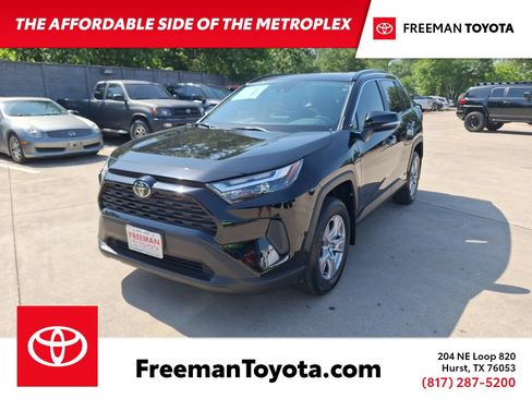 Used 2025 Toyota RAV4 XLE w/ Convenience Package AWD/4WD image 1