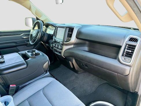 Used 2019 RAM 1500 Big Horn image 12