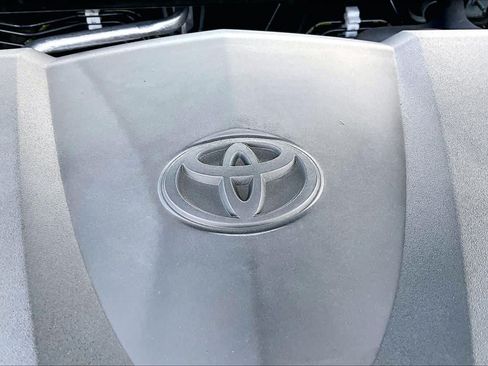 Used 2023 Toyota Camry SE w/ Convenience Package FWD image 32