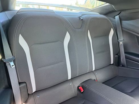 Used 2018 Chevrolet Camaro SS image 14