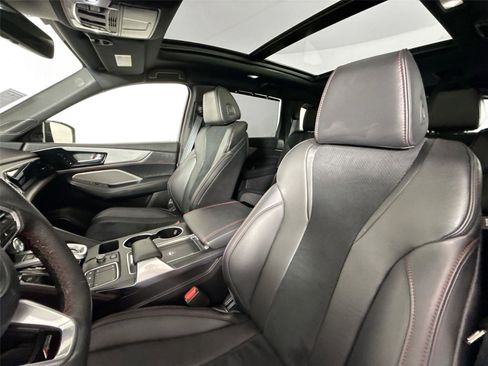 Used 2023 Acura MDX A-Spec image 3
