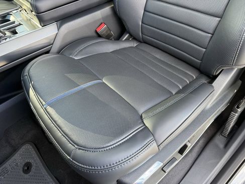 New 2025 Ford F150 Platinum image 24