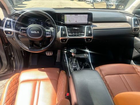 Used 2022 Kia Sorento SX Prestige w/ Rust Color Package AWD/4WD image 22