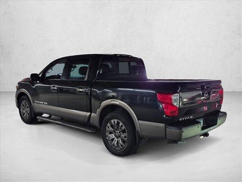 Used 2018 Nissan Titan Platinum Reserve w/ Platinum Utility Package RWD image 5