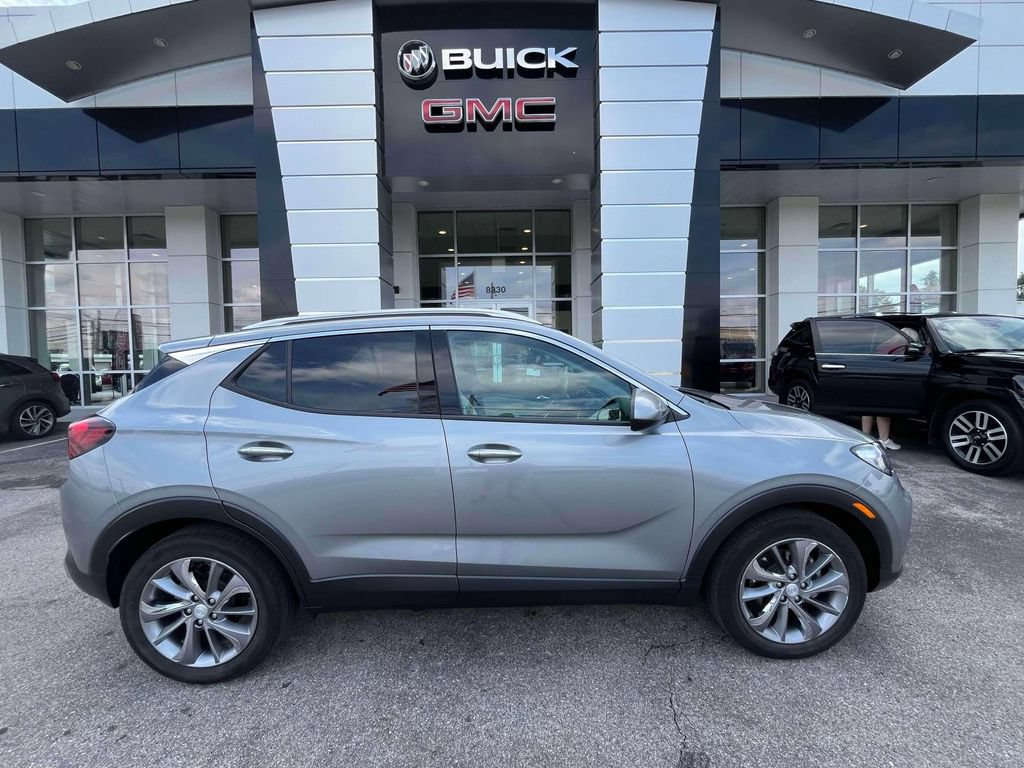 Certified 2023 Buick Encore GX Essence w/ Experience Buick Package FWD image 2