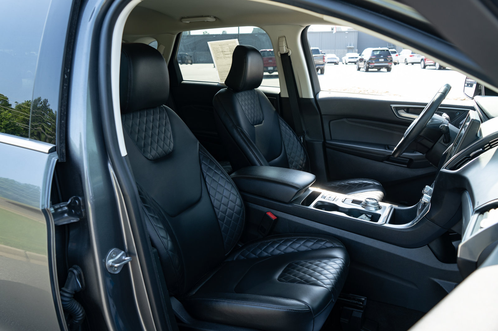 Used 2024 Ford Edge Titanium AWD/4WD image 22