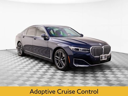 Used 2022 BMW 750i xDrive w/ Executive Package image 7