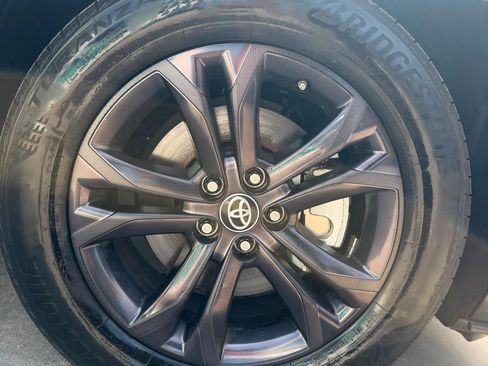 Used 2024 Toyota Sienna XLE Woodland Edition AWD/4WD image 5