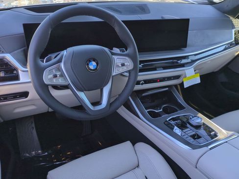 Used 2026 BMW X7 xDrive40i w/ Executive Package AWD/4WD image 29