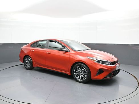 Certified 2023 Kia Forte GT-Line image 4
