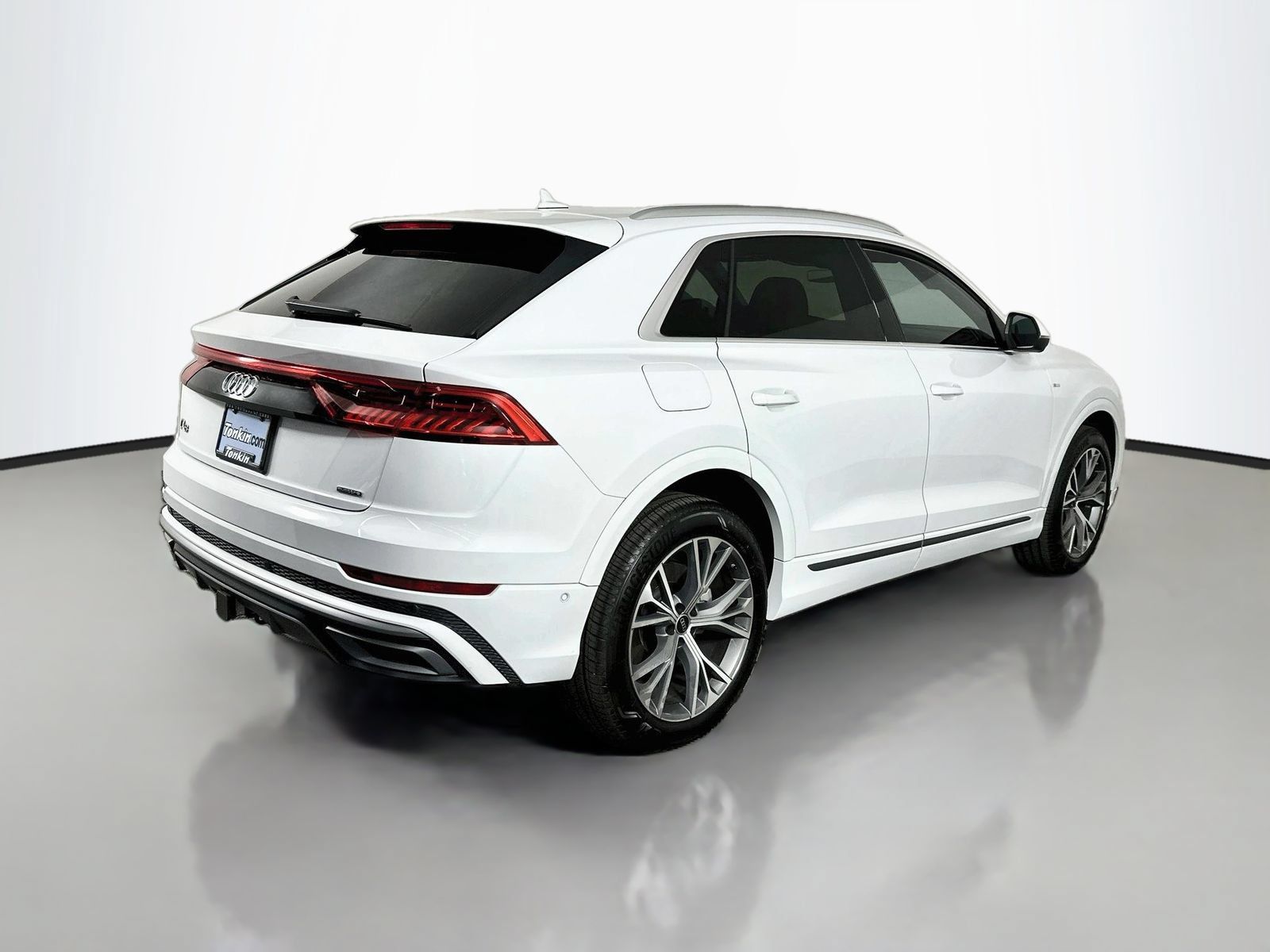 Used 2023 Audi Q8 Premium Plus w/ Premium Plus Package AWD/4WD image 7