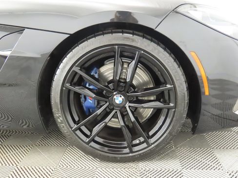 Used 2020 BMW Z4 M40i w/ Premium Package image 27