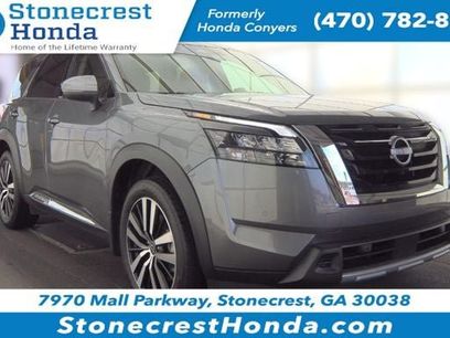 Used 2025 Nissan Pathfinder Platinum w/ Cargo Package