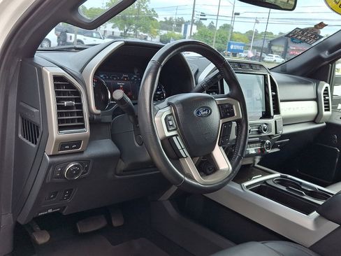 Certified 2022 Ford F250 Lariat w/ Tremor Off-Road Package AWD/4WD image 17