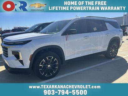 Used 2025 Chevrolet Traverse LT w/ Sun and Wheel Package