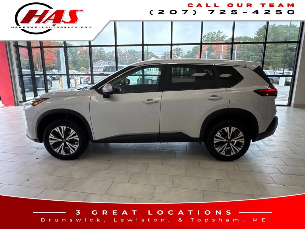 Used 2023 Nissan Rogue SV AWD/4WD image 2