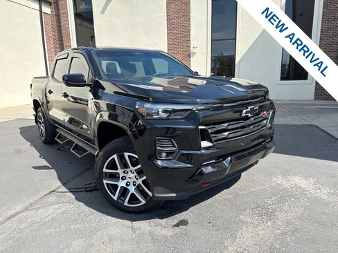Used 2024 Chevrolet Colorado Z71 w/ Z71 Convenience Package 2 AWD/4WD image 1