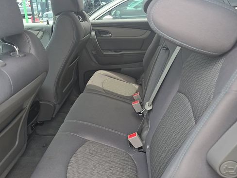 Used 2016 Chevrolet Traverse LS FWD image 10
