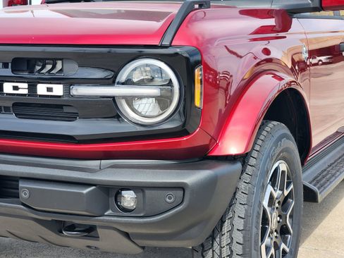 New 2026 Ford Bronco Outer Banks image 10