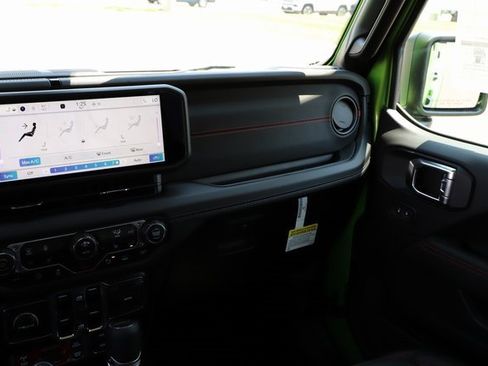 New 2025 Jeep Gladiator Rubicon w/ Safety Group image 26