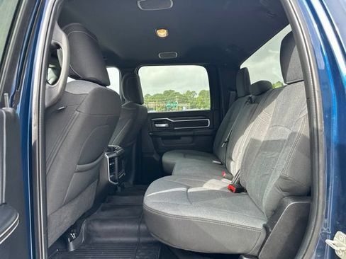Used 2024 RAM 2500 Big Horn w/ Night Edition AWD/4WD image 28