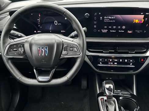 Used 2024 Buick Envista Avenir image 14