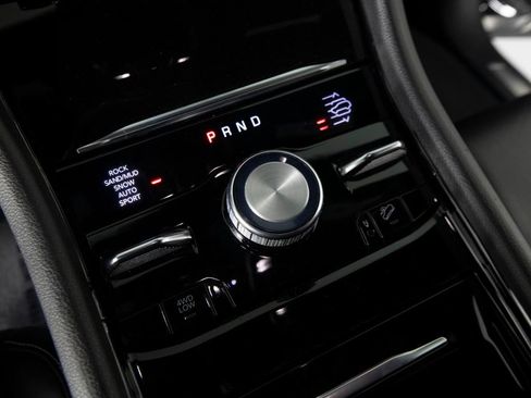 Used 2022 Jeep Grand Cherokee L Overland w/ Luxury Tech Group IV AWD/4WD image 22