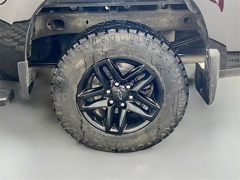 Used 2021 Chevrolet Silverado 1500 LT Trail Boss w/ Convenience Package II image 37