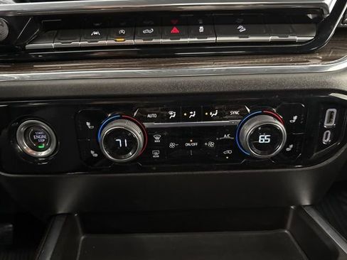 Used 2023 Chevrolet Silverado 1500 RST image 25