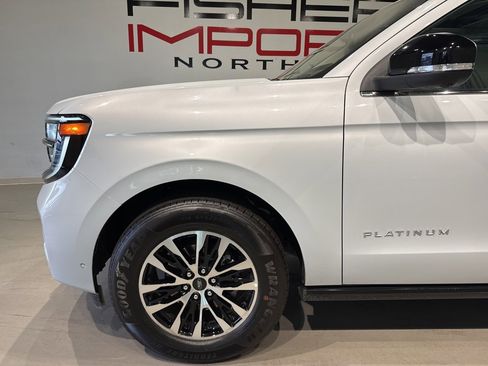 Used 2025 Ford Expedition Max Platinum image 7