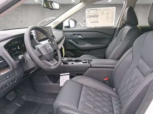 New 2026 Nissan Rogue Platinum image 19