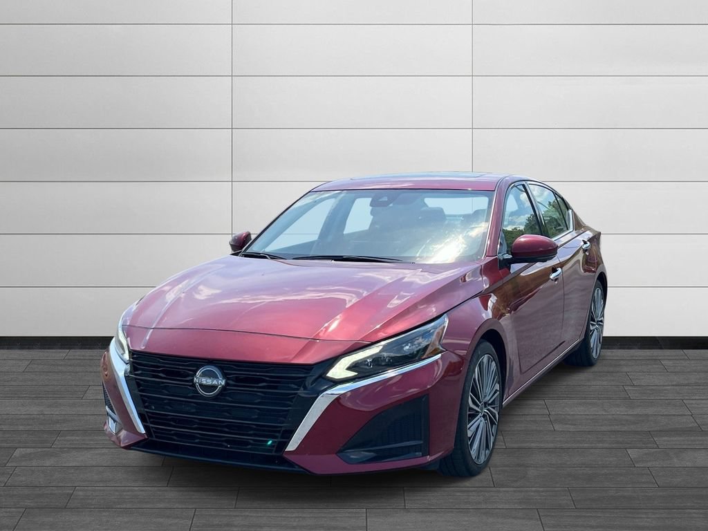 Used 2024 Nissan Altima 2.5 SL FWD image 8