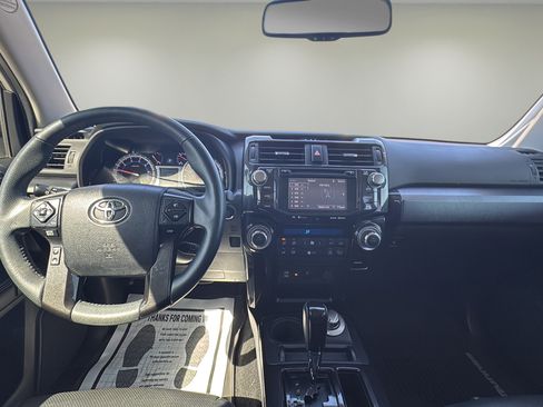 Used 2019 Toyota 4Runner Limited AWD/4WD image 10