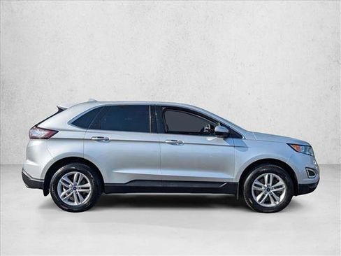 Used 2017 Ford Edge SEL image 4