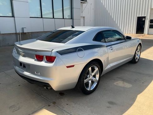 Used 2011 Chevrolet Camaro LT RWD image 30