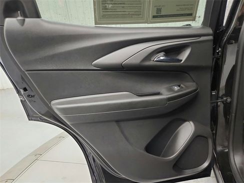 Used 2022 Chevrolet TrailBlazer RS image 28