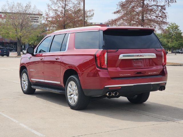Used 2023 GMC Yukon XL Denali AWD/4WD image 7