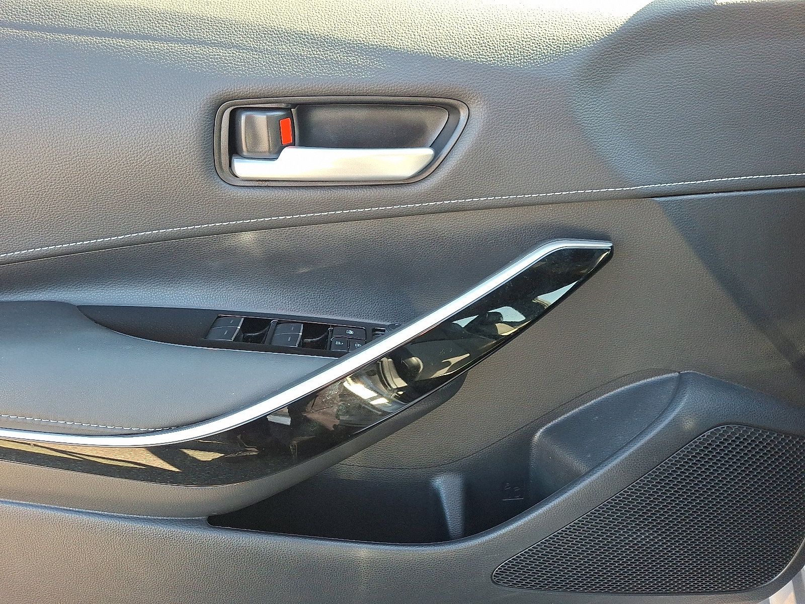Certified 2023 Toyota Corolla XSE FWD image 13