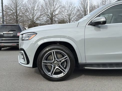 New 2026 Mercedes-Benz GLS 450 4MATIC image 9
